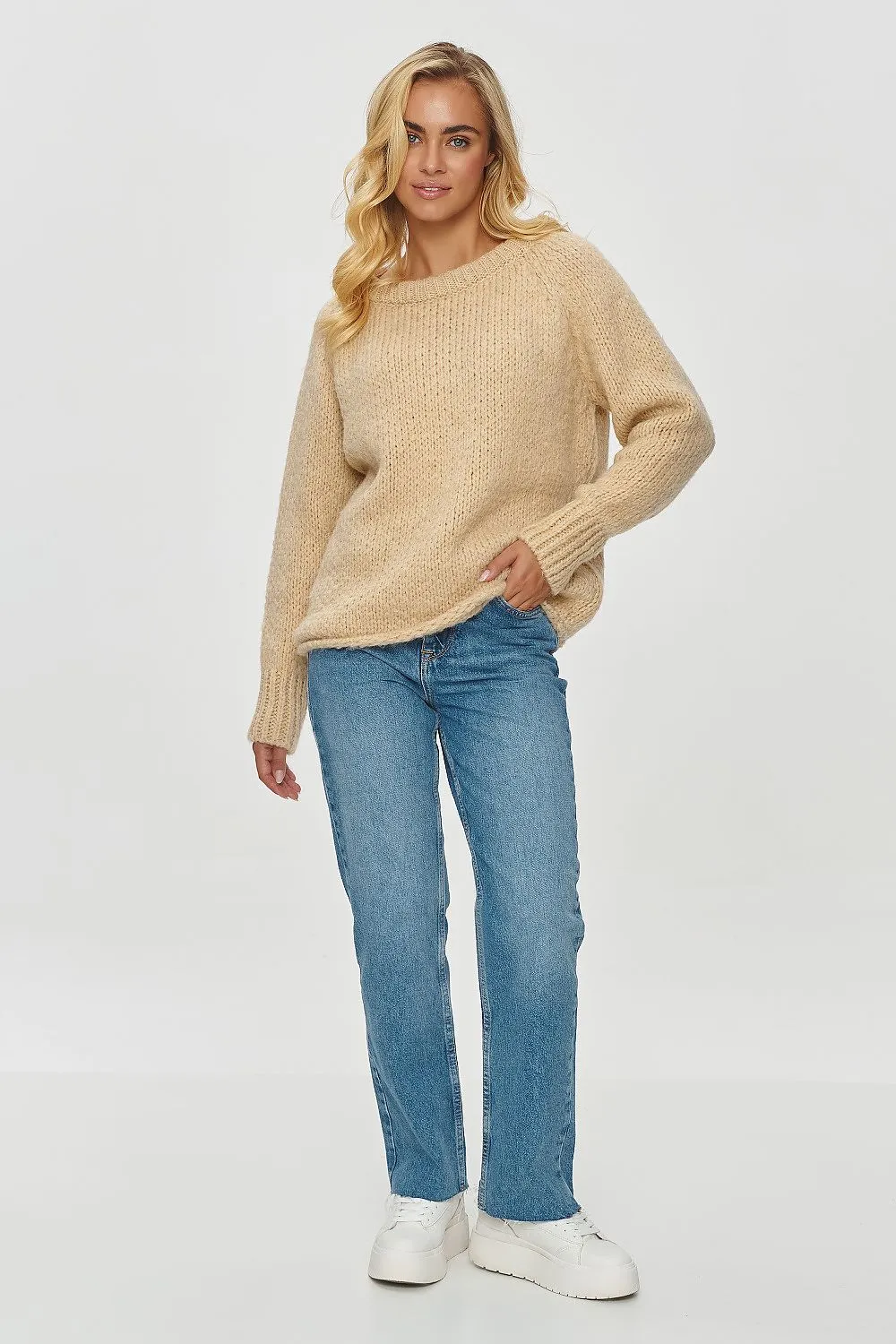 Jumper model 201804 Makadamia